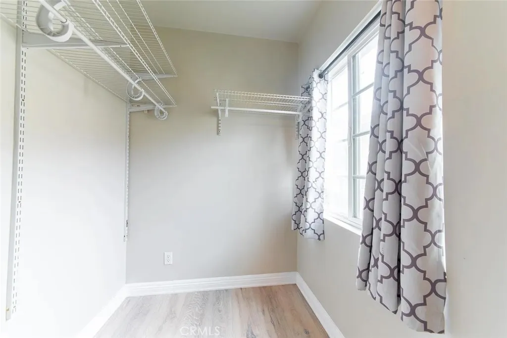 1031 N Fickett Street, Los Angeles, California 90033 home-pic-12